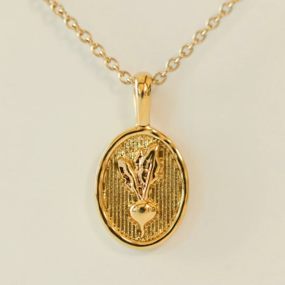 Gold Pendant Necklace